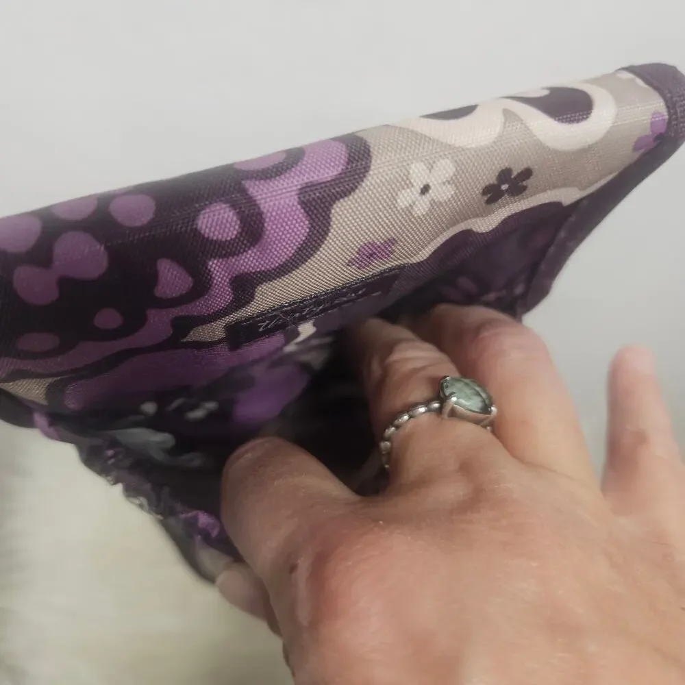 Thirty-One Curling Flat Iron Case Purple Flowers dec22